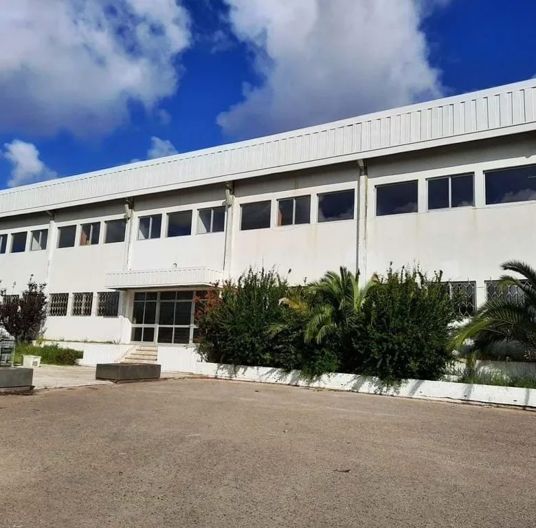 Complexo Industrial com 31.413m2 na Beloura