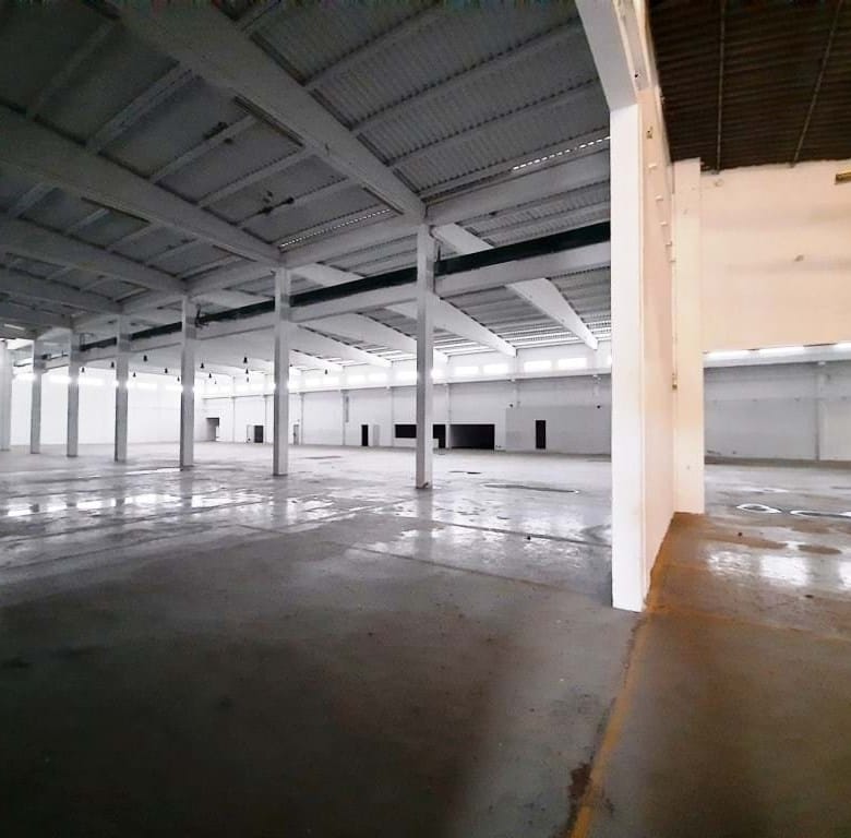 Complexo Industrial com 31.413m2 na Beloura