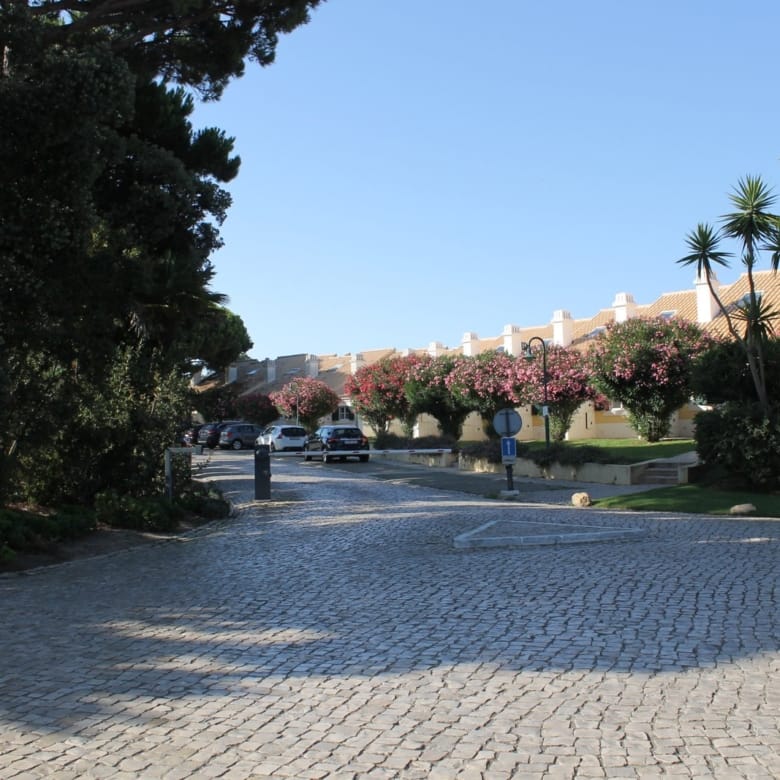 Cascais Property Vende Moradia T2 Quinta da Marinha