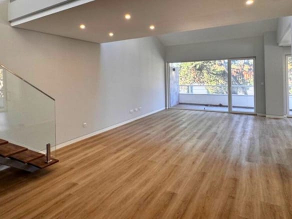 Apartamento T3+1, Novo em Carcavelos