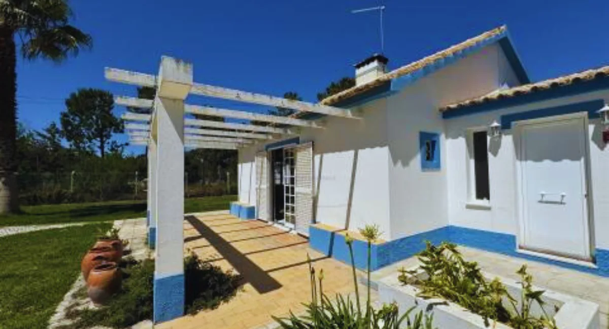 Quinta em Azeitão com 3ha e Casa T4 com 299m2
