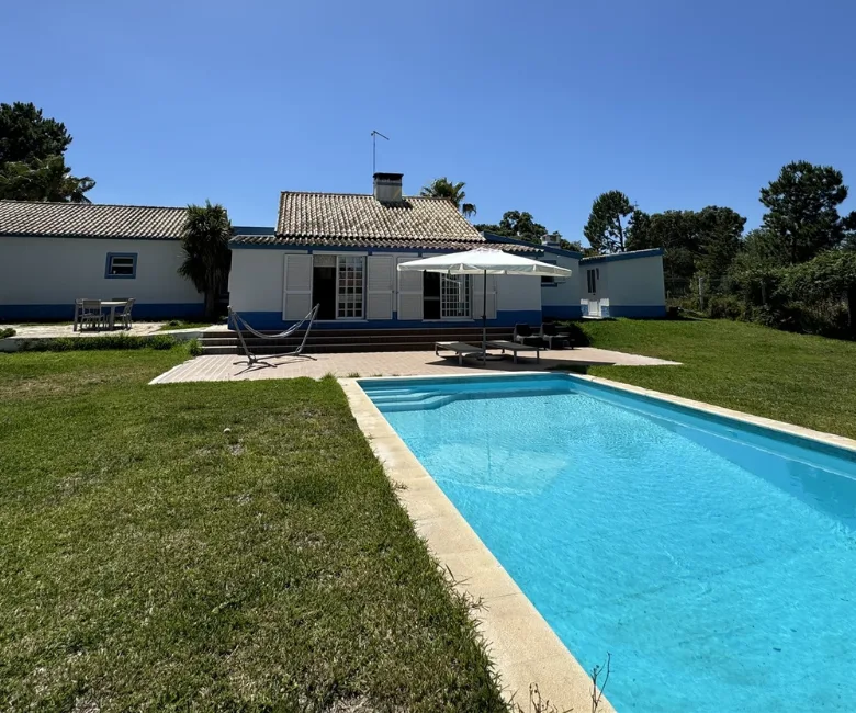 Quinta em Azeitão com 3ha e Casa T4 com 299m2