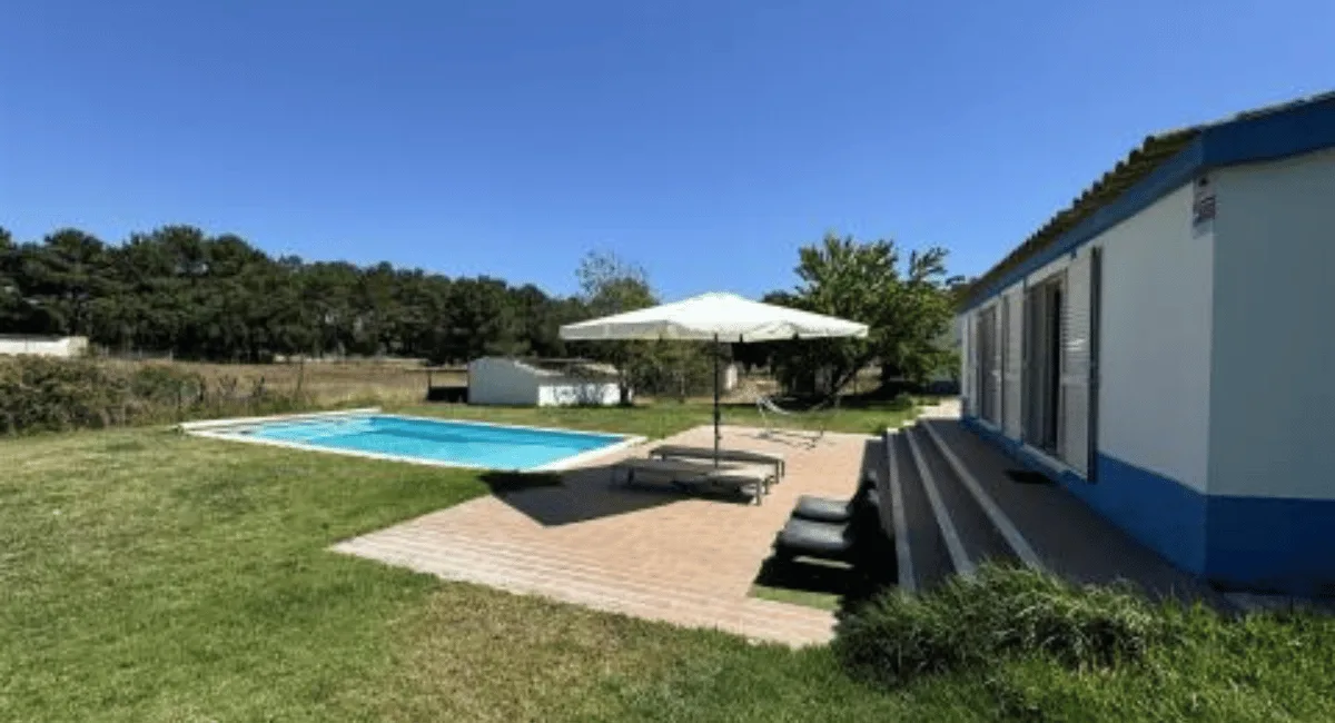 Quinta em Azeitão com 3ha e Casa T4 com 299m2