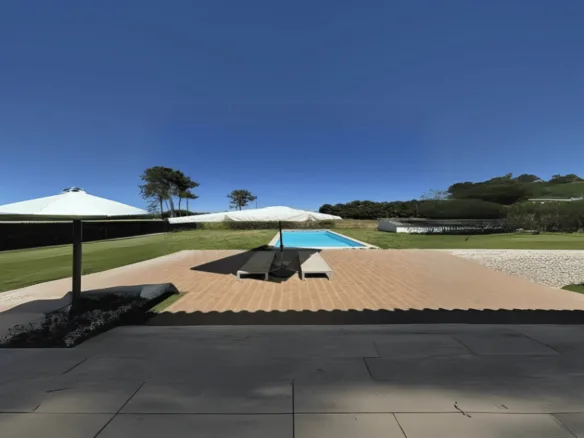 Quinta em Azeitão com 3ha e Casa T4 com 299m2