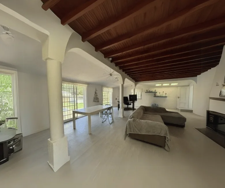 Quinta em Azeitão com 3ha e Casa T4 com 299m2