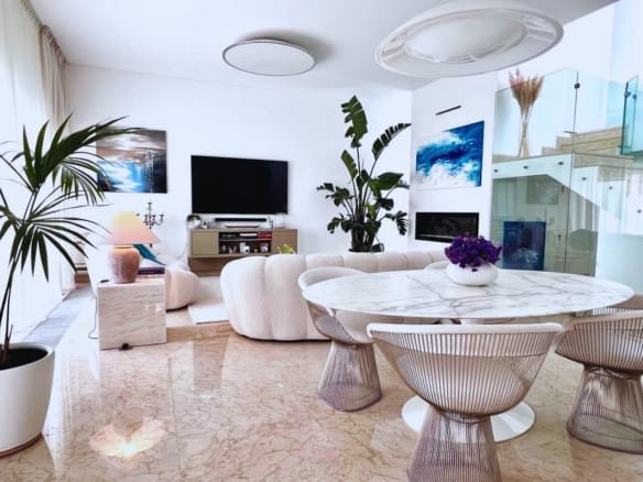 Moradia T3+1 de Luxo em Cascais para Venda