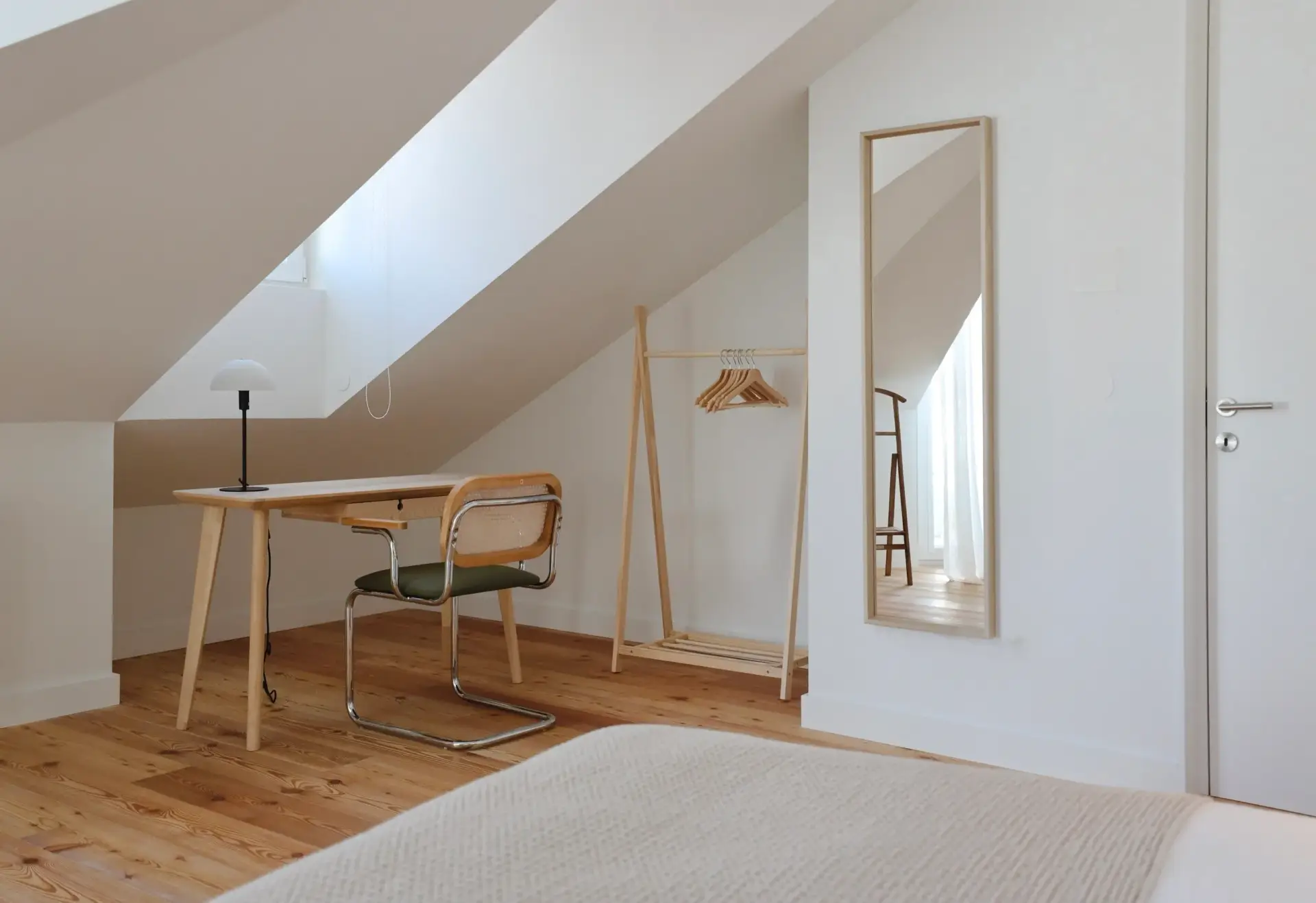 Arrendamento de Apartamento T2, 90m2 requintadamente mobilado