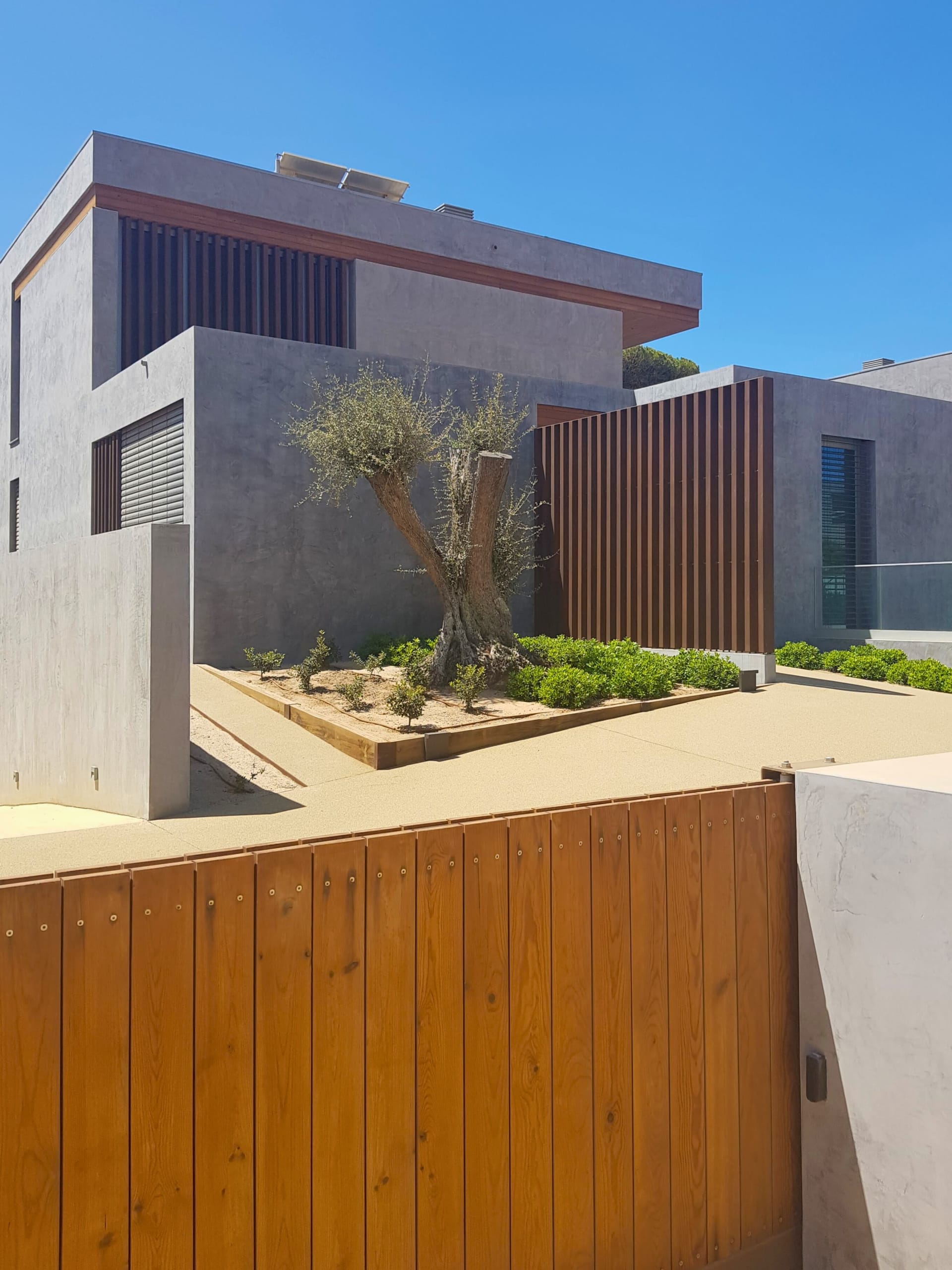 Moradia T4 no Bloom Marinha - Venda #CascaisProperty - Fachada Entrada